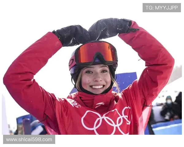 谷爱凌卫冕路上再夺银牌创佳绩