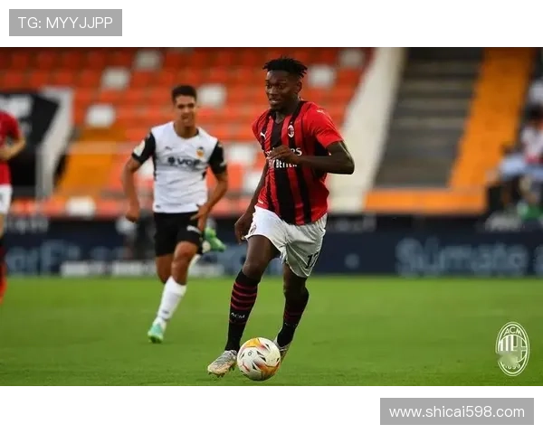 裁判：迪亚斯点球判罚过于牵强